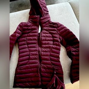 Lululemon Pack It Down jacket in Cassis, size 2